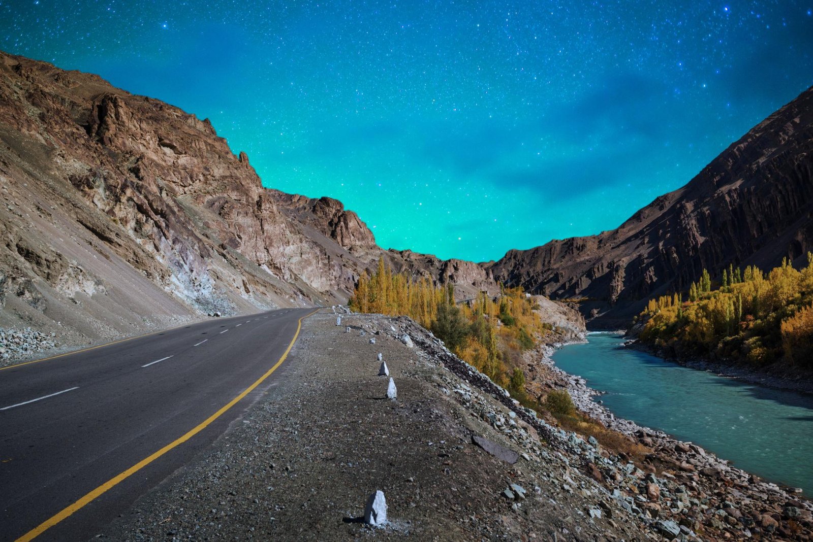 7 Nights of Silence, Stars & Soulful Roads
